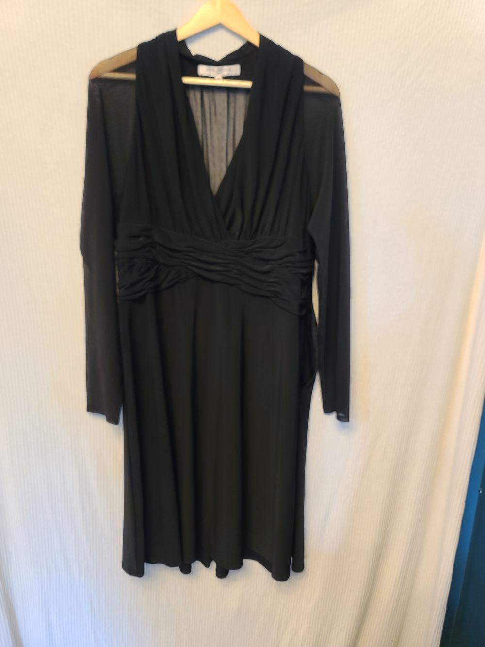 Evan Picone Black Long Sleeve V-Neck Women's Dress